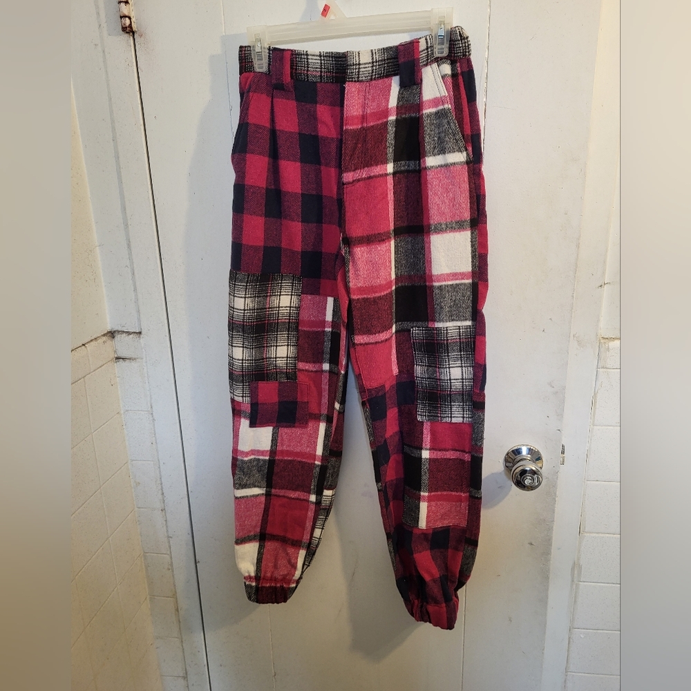 Hot Topic Pink and Black Checkered Plaid Joggers